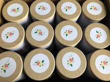 Load image into Gallery viewer, Christmas Joy Candle- 4oz