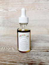 Load image into Gallery viewer, Women's Antioxidant Facial Serum