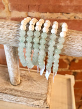 Load image into Gallery viewer, Green Aventurine Essential Oil Diffuser Bracelet