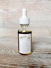 Load image into Gallery viewer, Women&#39;s Antioxidant Facial Serum
