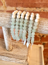Load image into Gallery viewer, Green Aventurine Essential Oil Diffuser Bracelet
